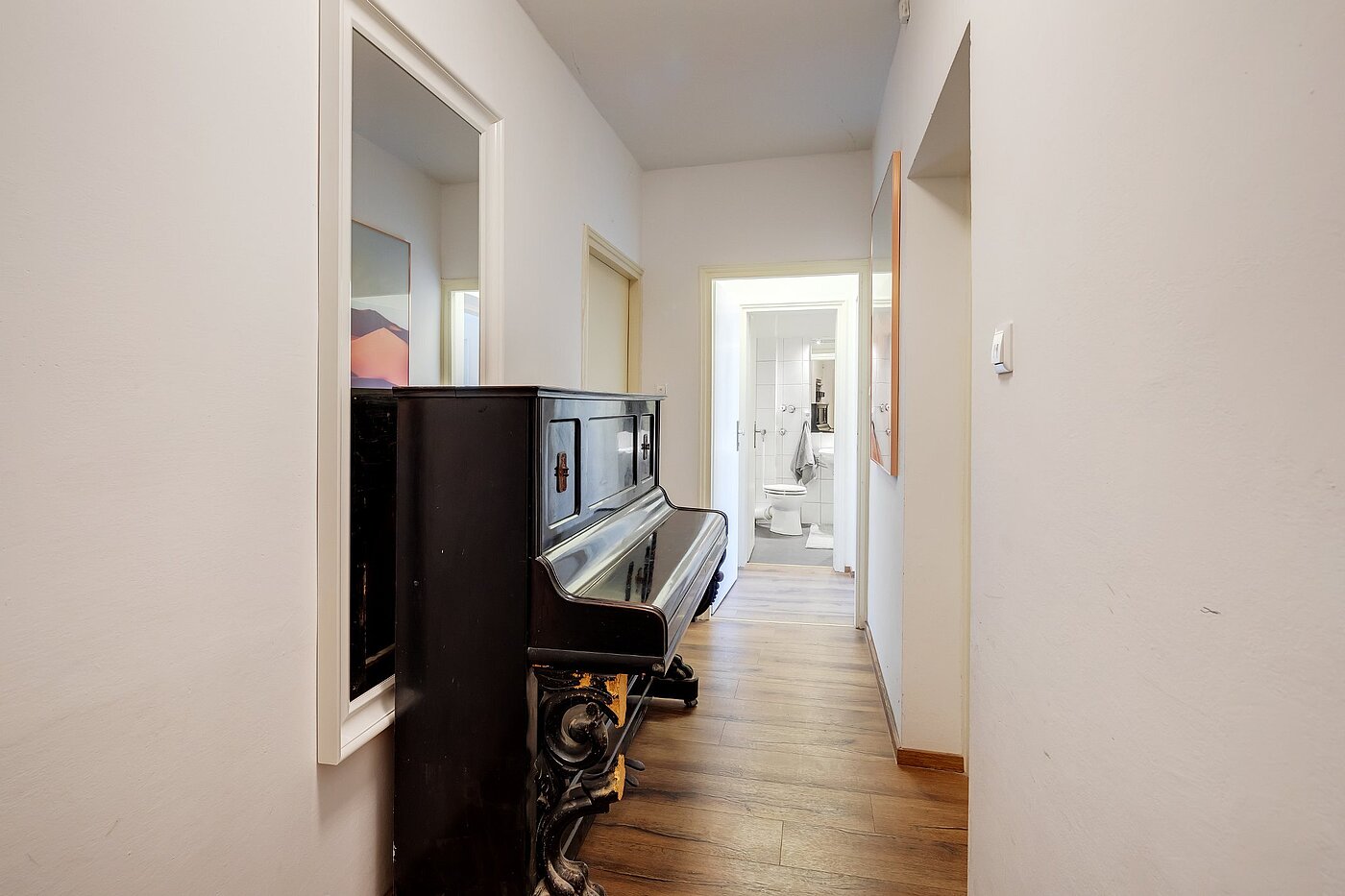 Плоский з 3 Кімнати | München-Nymphenburg | 2001ML8 | gemeinschaftlicher Flur