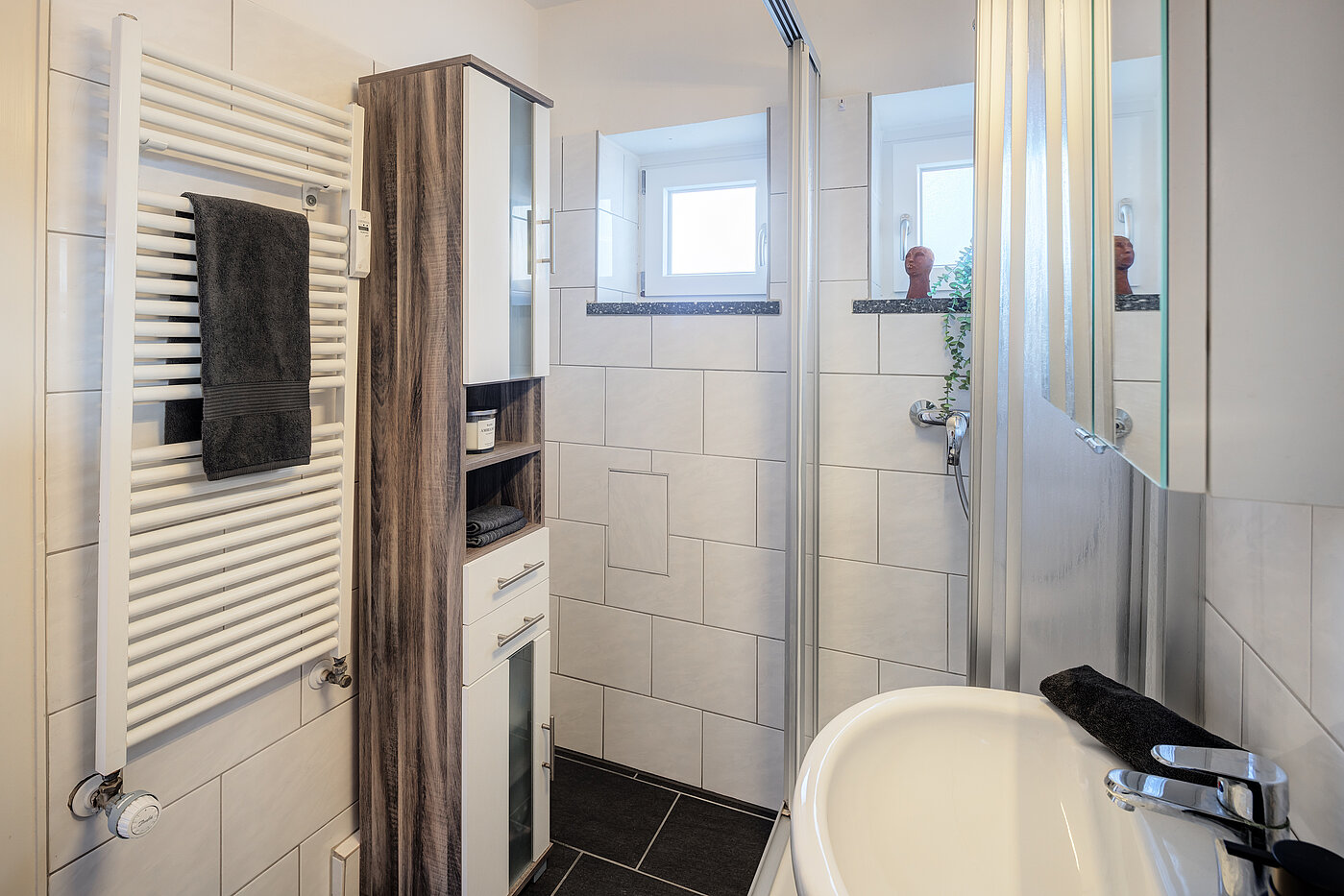 Apartment med 1 Værelse | München-Schwabing | 70211 | Handtuchheizkörper...