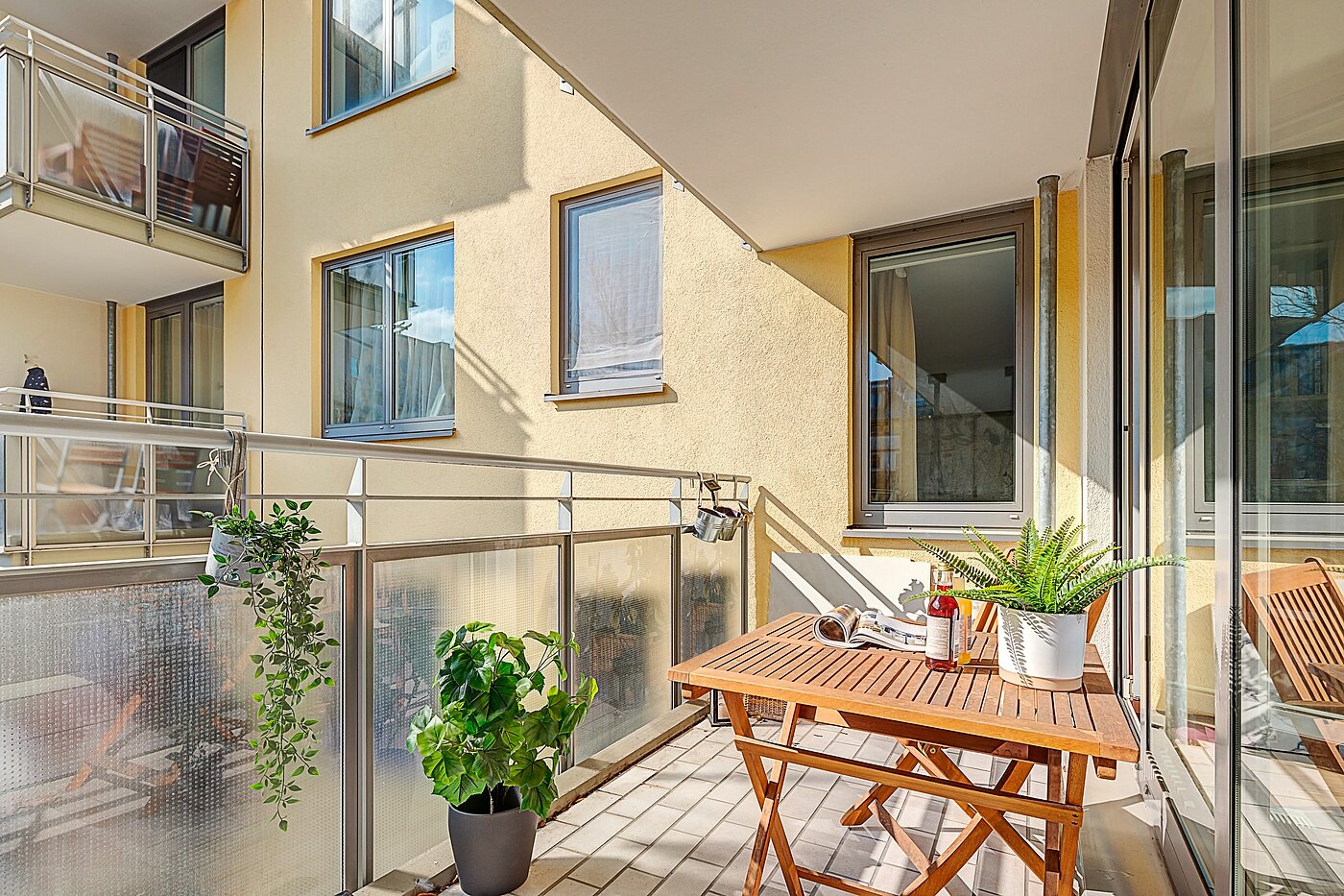 Ploché s 2 Pokoje | München-Maxvorstadt | 70001 | Zum ruhigen Innenhof