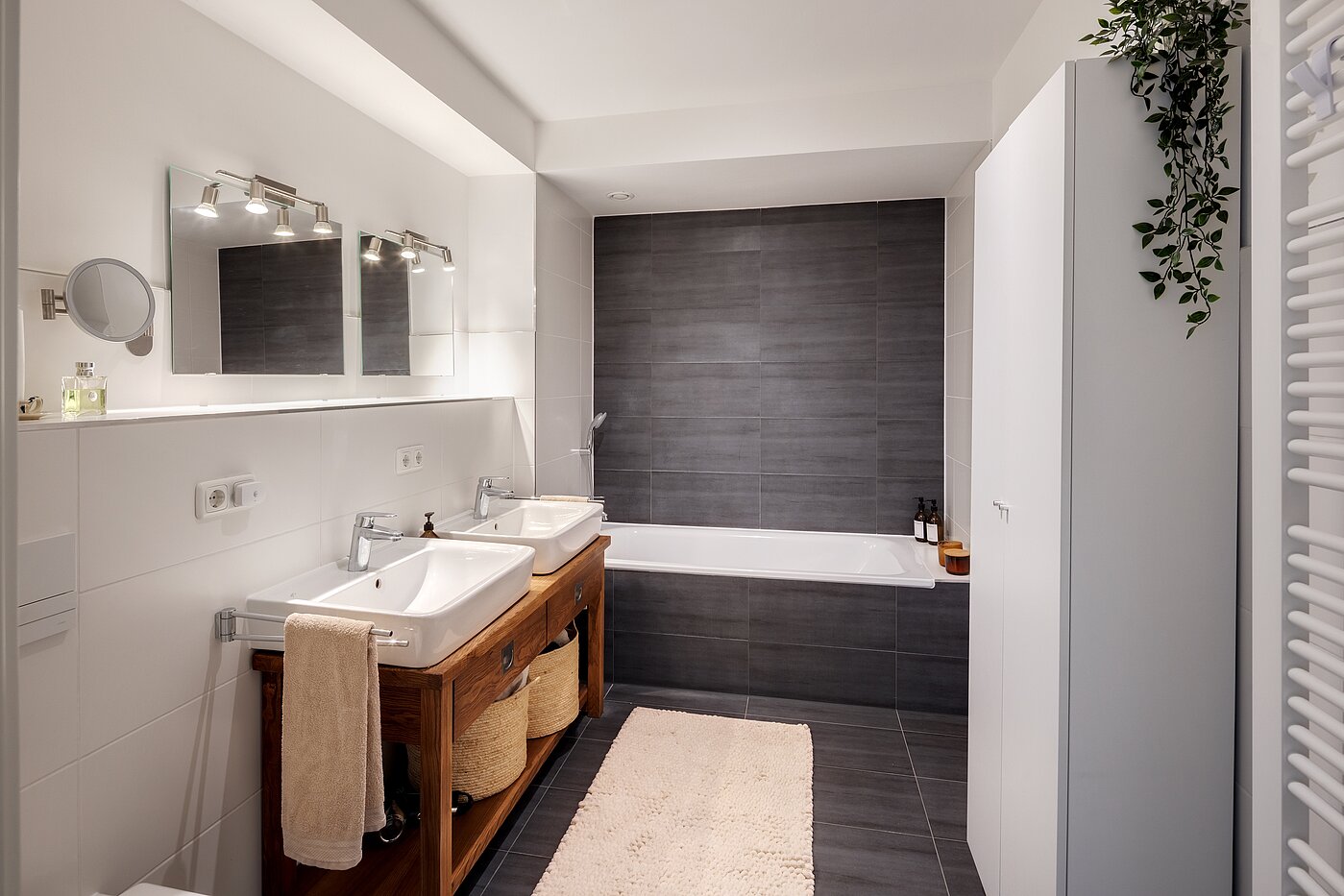 Apartment with 3 room | München-Ludwigsvorstadt | 70488 | Masterbad mit Wanne