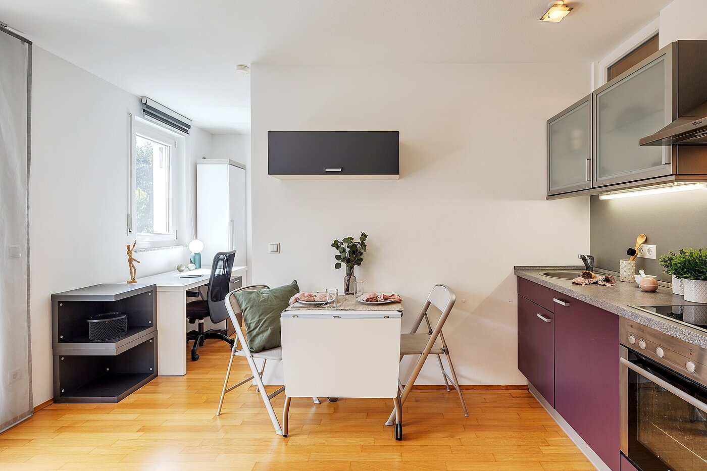 Platt med 1 Rum | München-Pasing | 2108ML2 | Essplatz für 2 bis 4 Personen