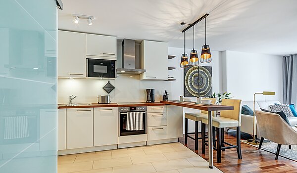 Lapos a  címen 2 Szobák | München-Schwabing | 70434 | Offene Küche mit...