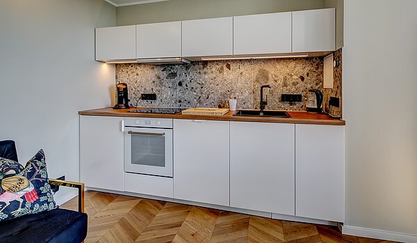 Apartment with 1 room | München-Schwabing | 70376 | Schöne Küchenzeile