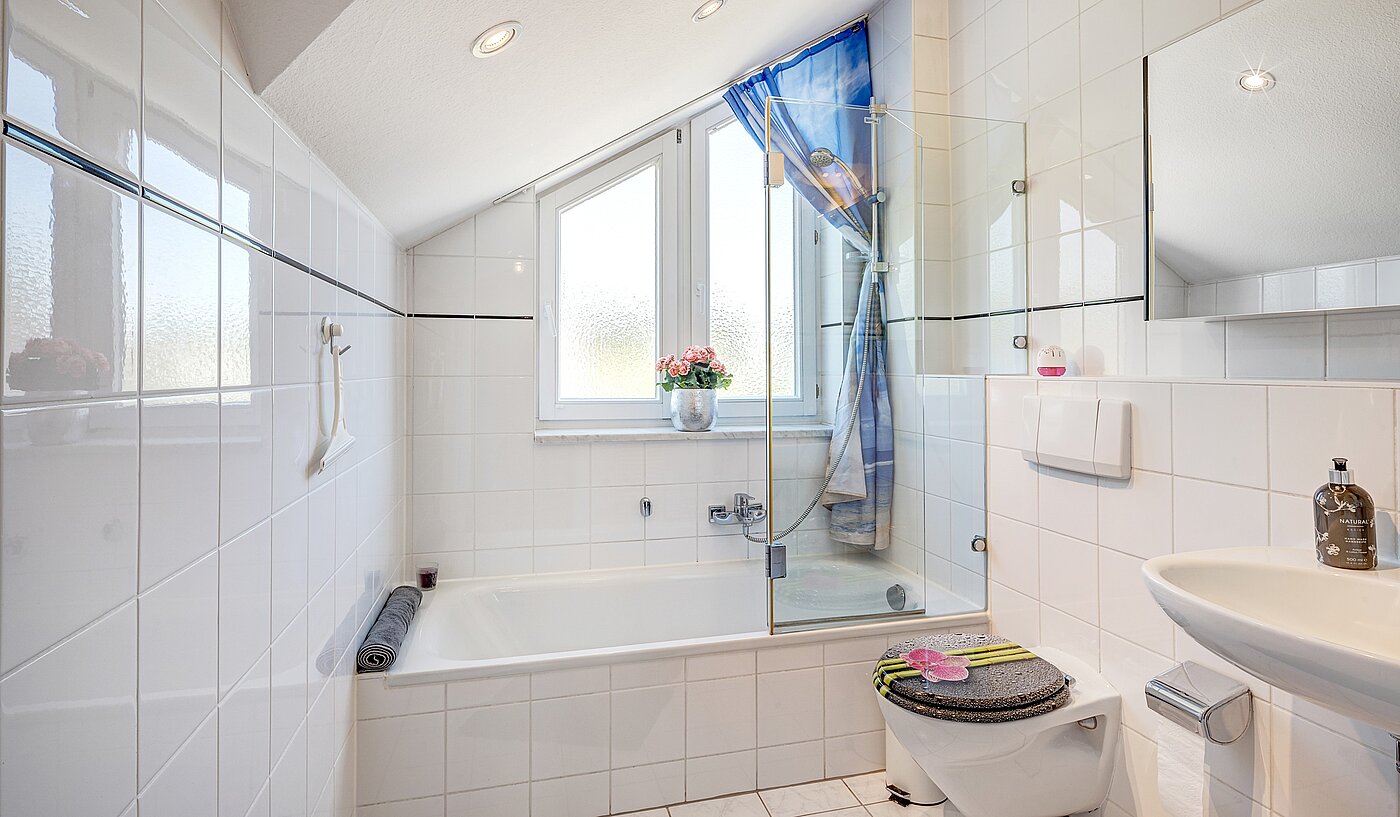 Плосък с 2 Стаи | Neubiberg | 70129 | ...Fenster