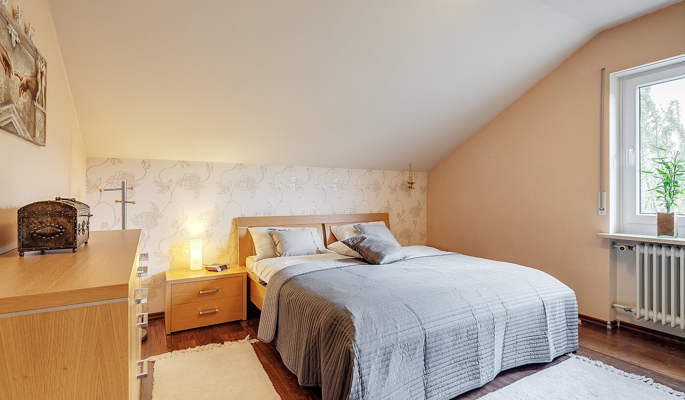 플랫 와 함께 3 객실 | Karlsfeld | 1904ML1 | Helles Schlafzimmer...