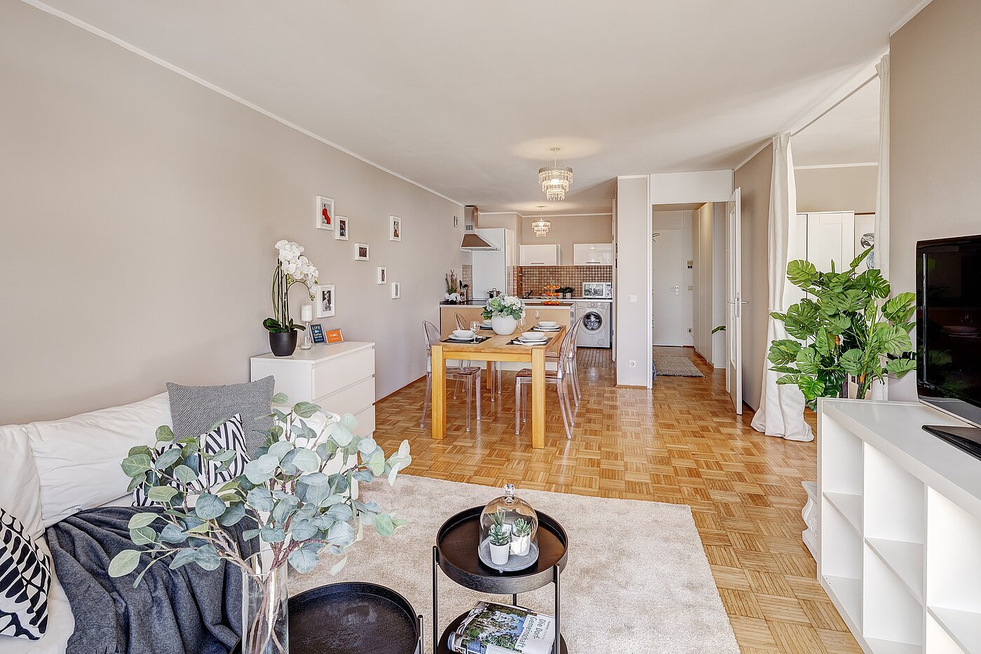 Επίπεδη με 1.5 Δωμάτια | München-Bogenhausen | 2203ML2 | ... und angrenzender offener Küche