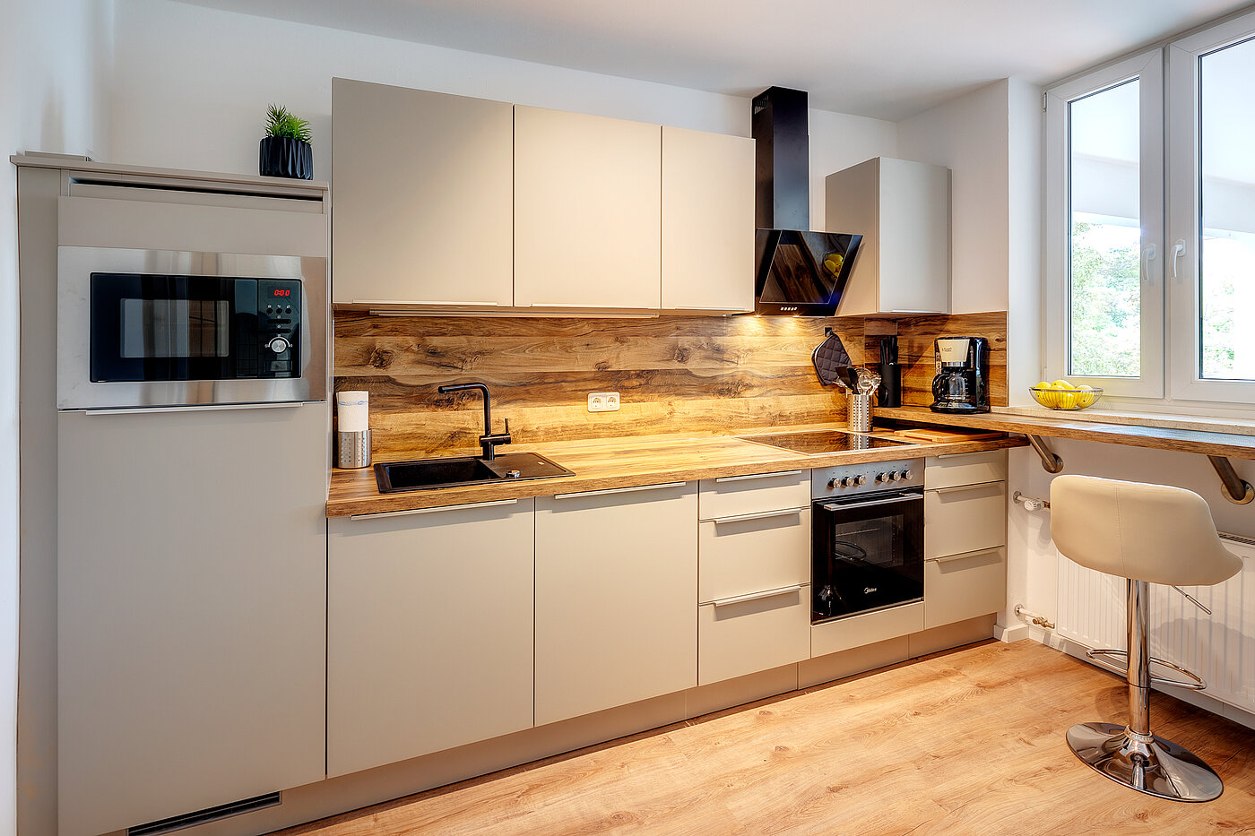 Apartment with 3 room | Unterhaching | 70421 | Geschmackvolle Küche...