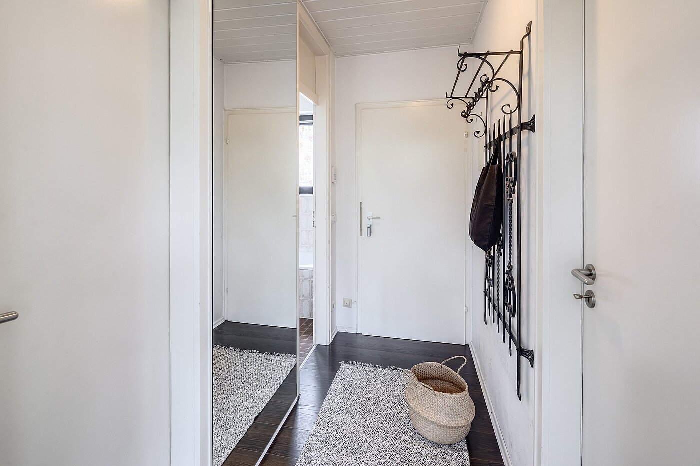 apartamento em prédio com 2 Zimmern | Karlsfeld | 1906ML2 | Großzügiger Flur mit...