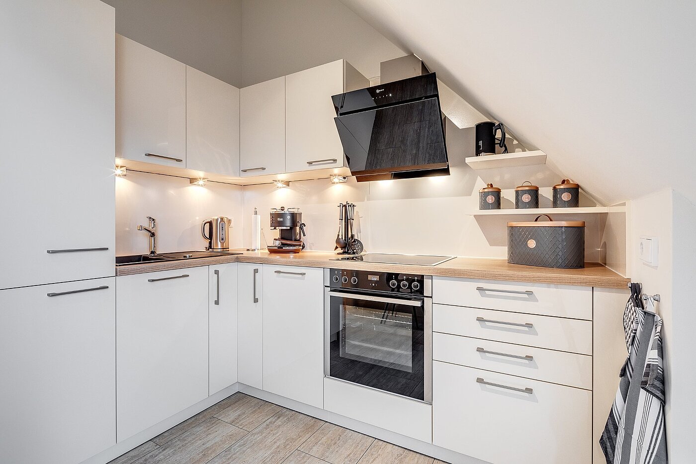 Düz ile 2.5 Odalar | München-Moosach | 2012ML4 | ...voll ausgestattet