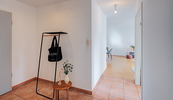 Lapos a  címen 2 Szobák | München-Bogenhausen | 70396 | ...für einen Garderobenschrank