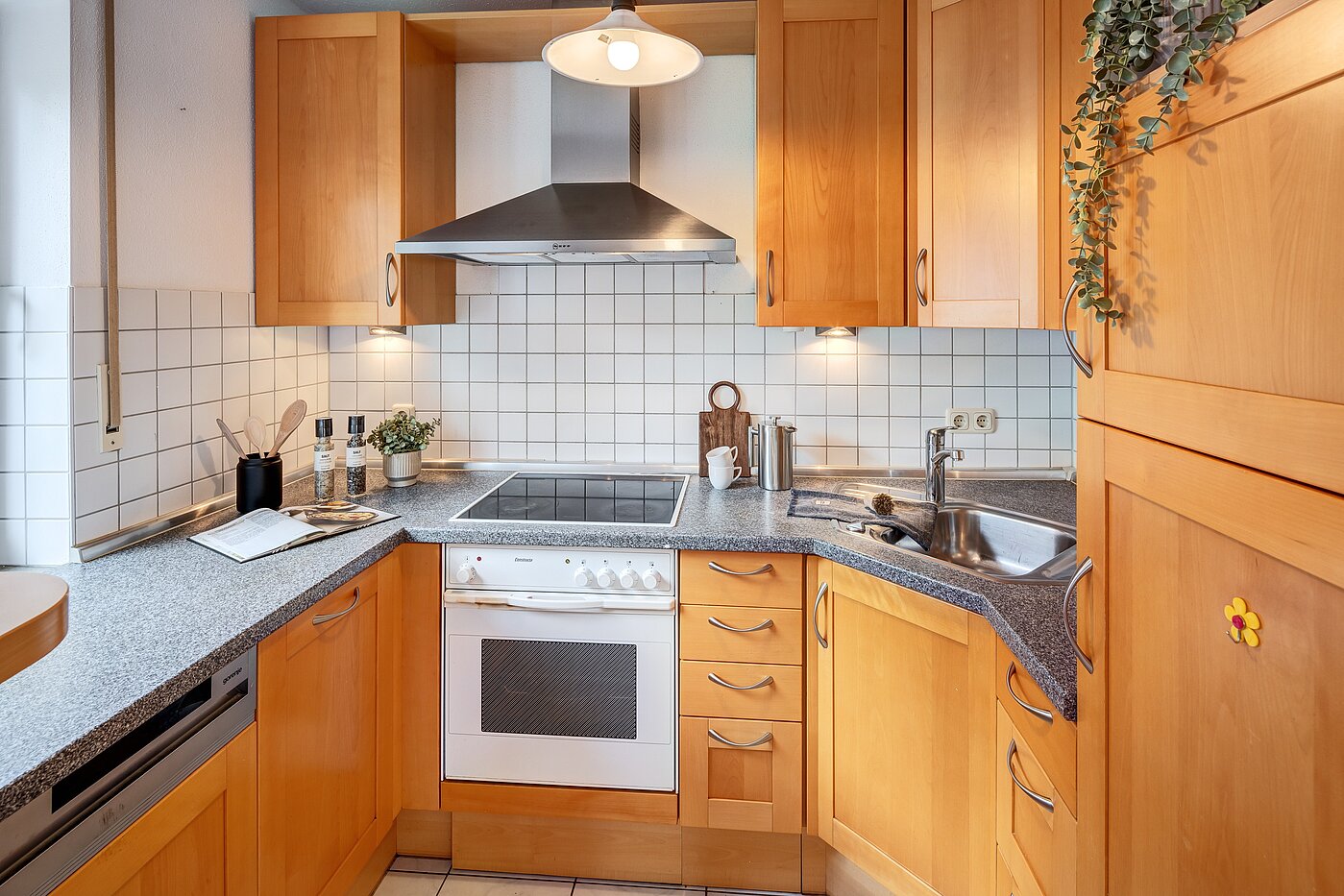 Maisonette-lejlighed med 3.5 Værelser | München-Trudering | 70238 | Küche voll ausgestattet...