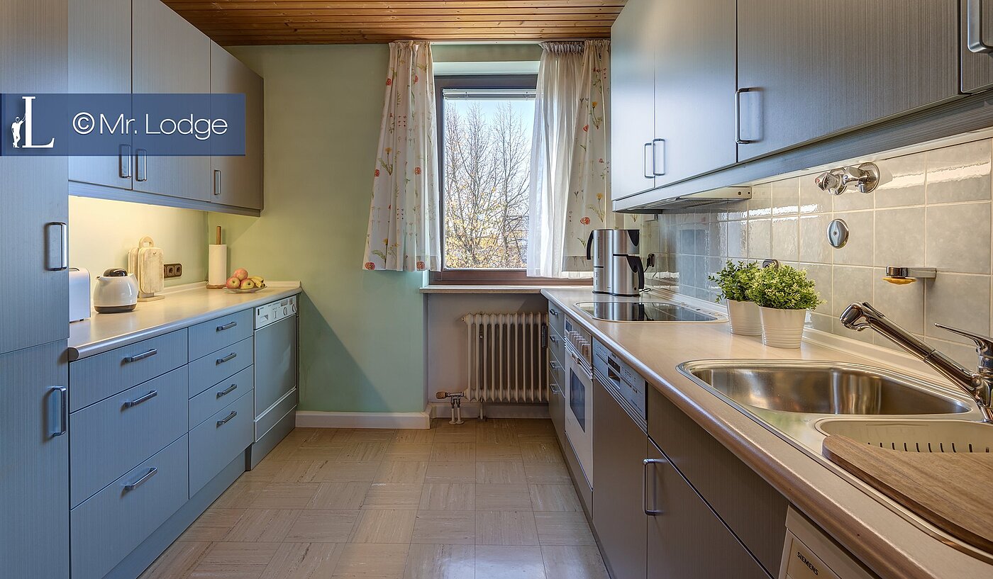 Attic Apartment with 5 room | Aschheim | 1710ML4 | Wohnküche.....