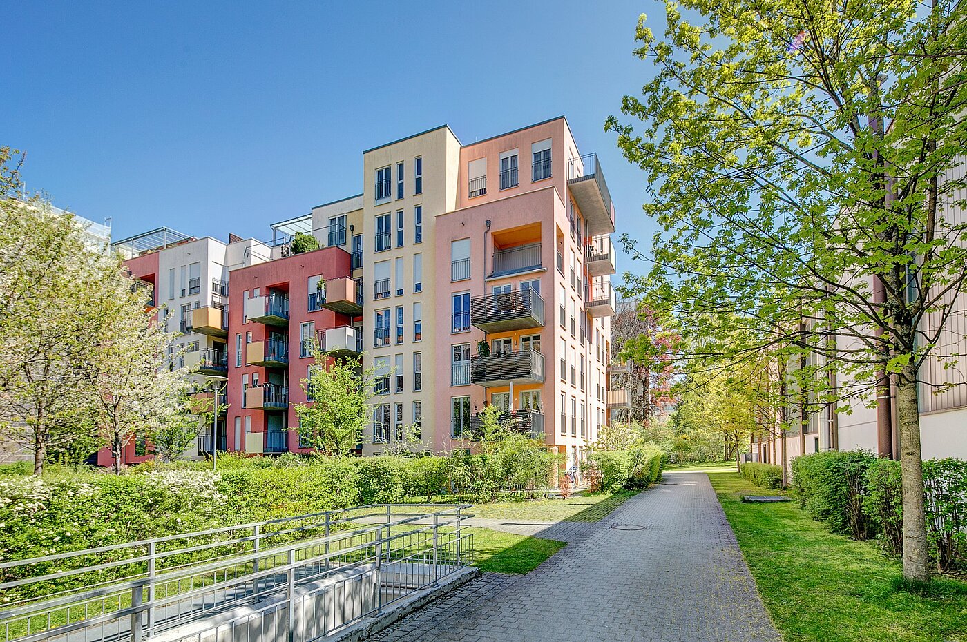 Přízemní byt s 1.5 Pokoje | München-Ramersdorf | 2004ML6 | Blick von Westen