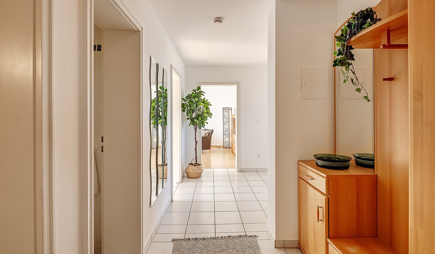 Düz ile 3.5 Odalar | Haar | 2201ML5 | Freundlicher Eingangsbereich