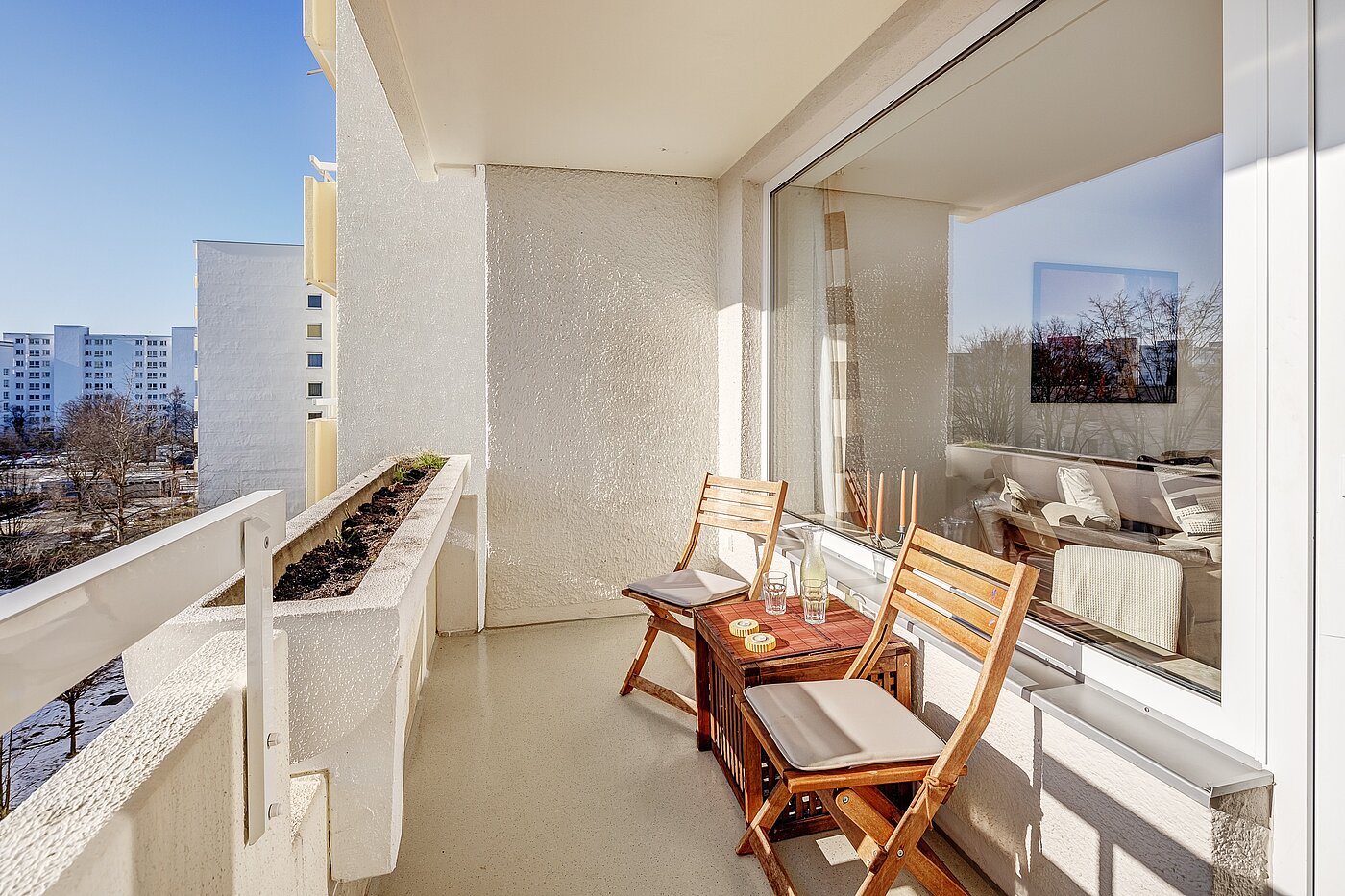 Ploché s 3.5 Izby | Haar | 2201ML5 | ...mit Südwest-Loggia und...