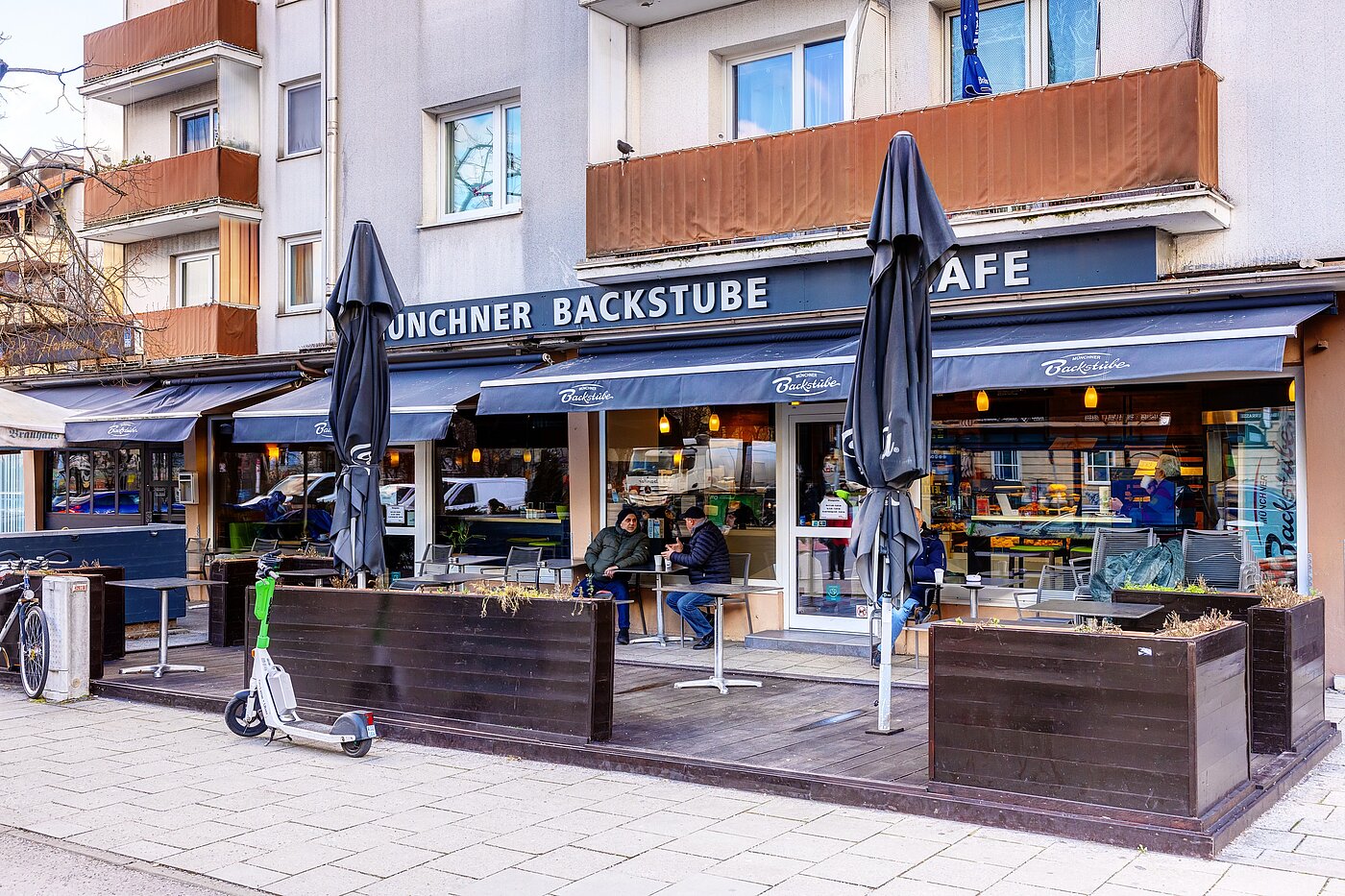 Lapos a  címen 2 Szobák | München-Milbertshofen | 701801 | ...und Gastronomische Angebote
