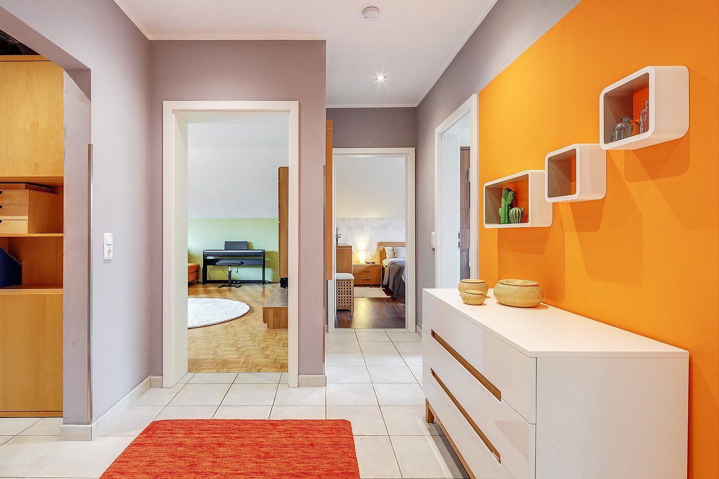 apartamento em prédio com 3 Zimmern | Karlsfeld | 1904ML1 | Geräumige Diele