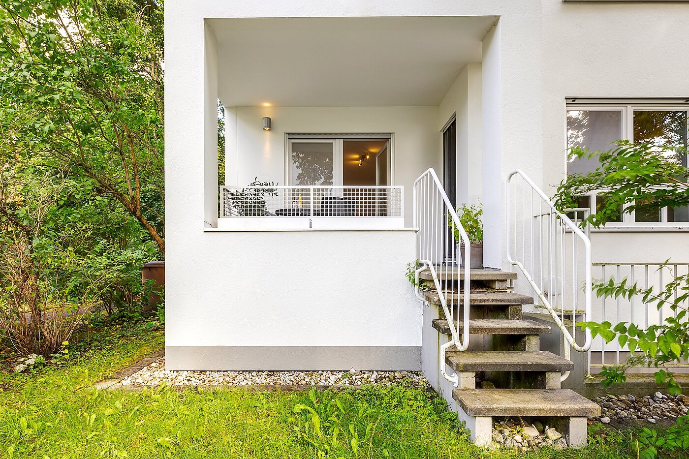 Flad med 2 Værelser | München-Pasing | 2108ML1 | ...kleiner Privatgarten