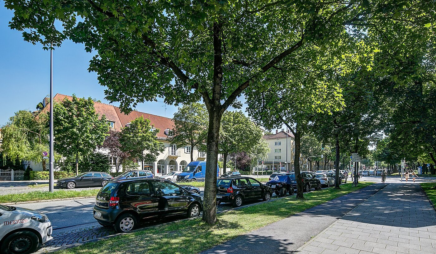 Ploché s 2 Izby | München-Schwabing | 2004ML1