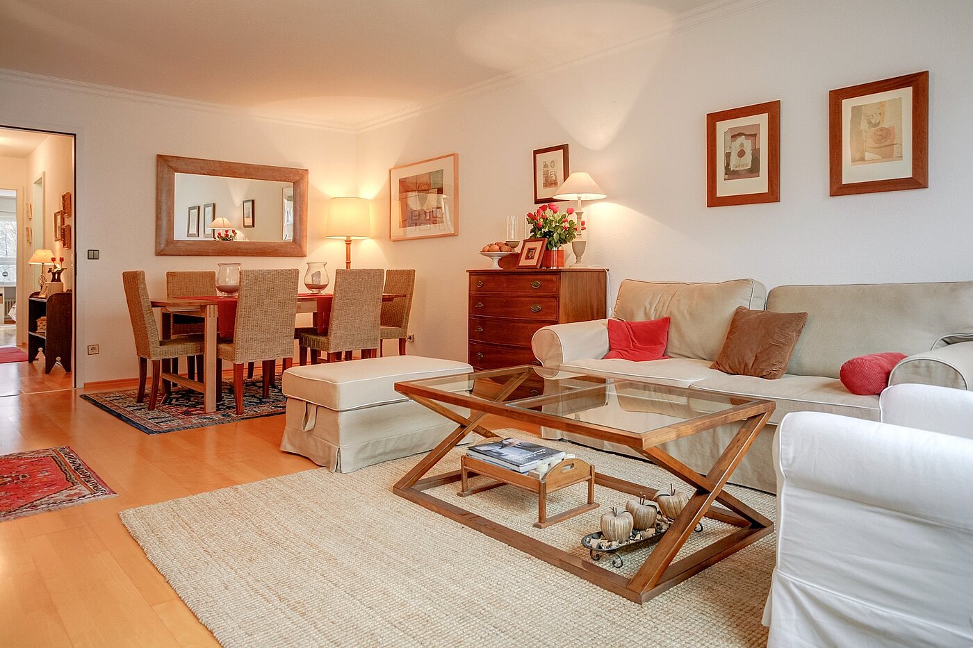 Плосък с 3 Стаи | München-Au | 2003ML17 | Helles Wohnzimmer mit Essplatz