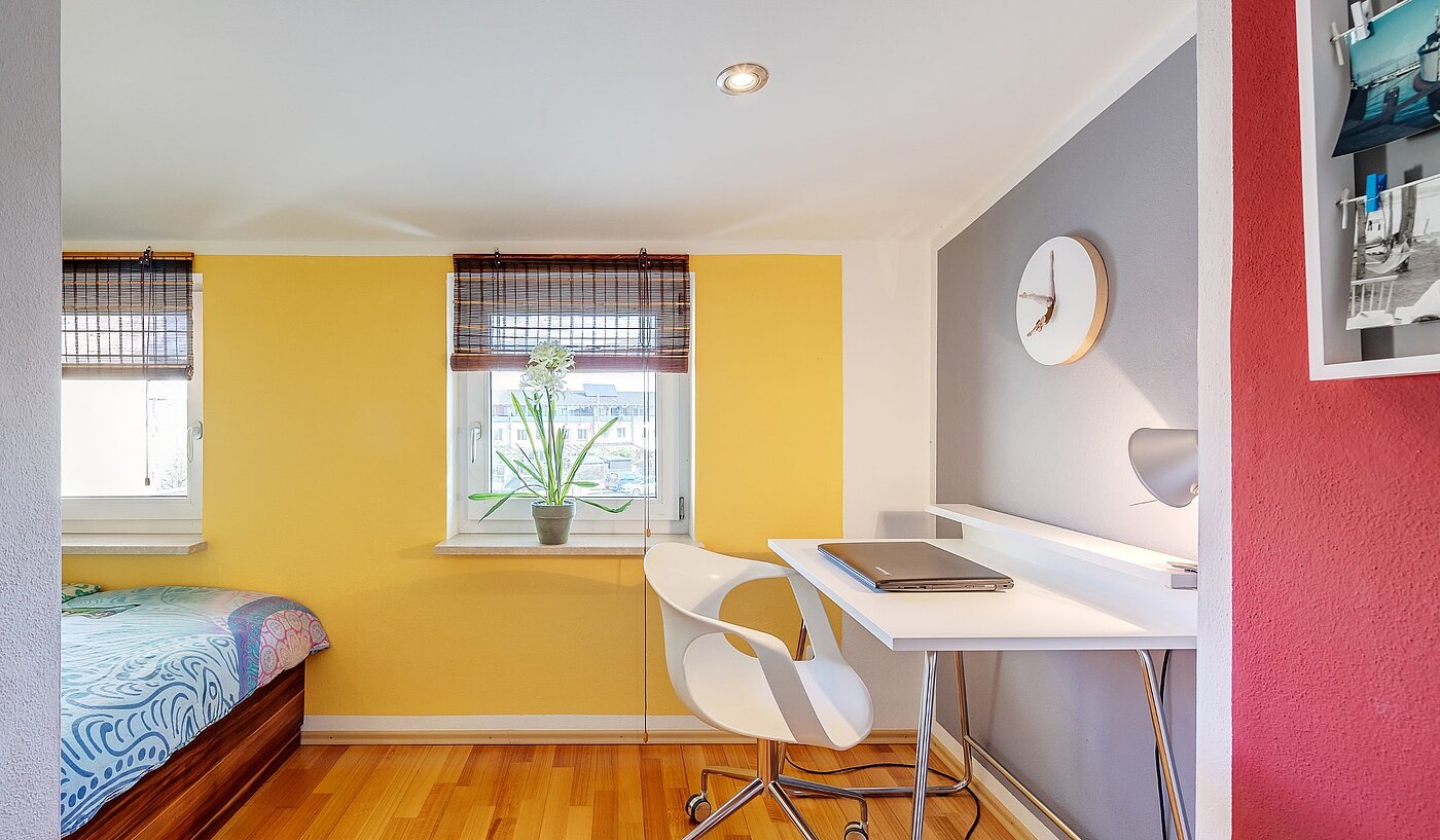 메조넷 플랫 와 함께 4 객실 | Olching | 1903ML1 | Studio im Dachgeschoss