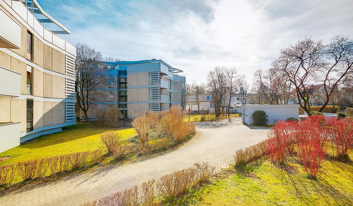 Ploché s 2 Izby | München-Schwabing | 2004ML1 | mit Ausblick