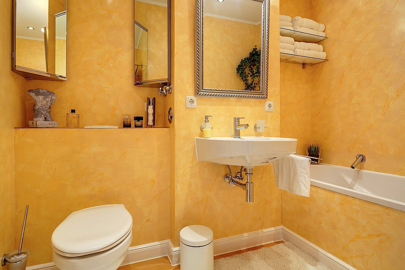 Apartment with 2 room | München-Allach | 1903ML6