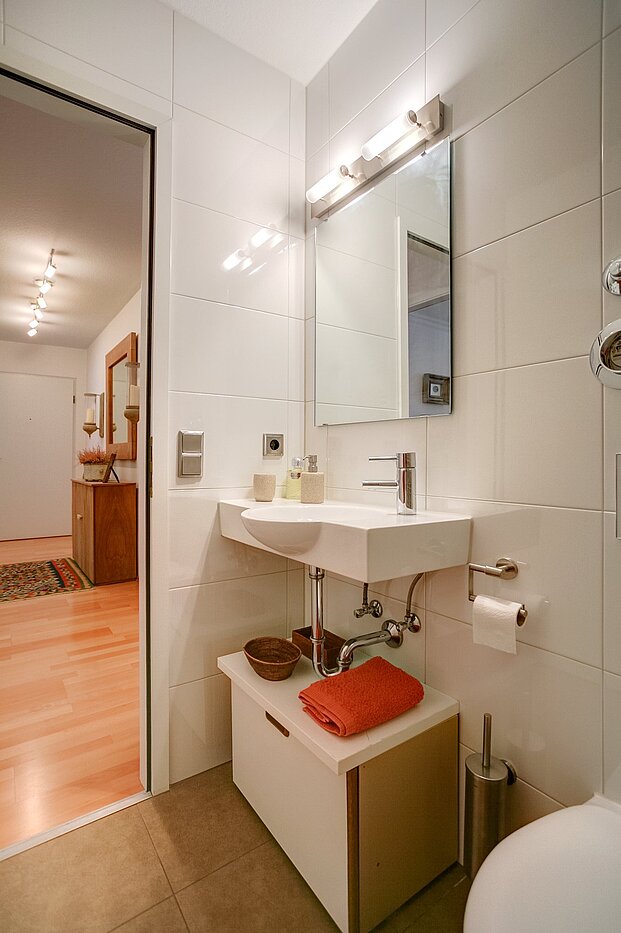 Плосък с 3 Стаи | München-Au | 2003ML17 | Modernes Gäste-WC