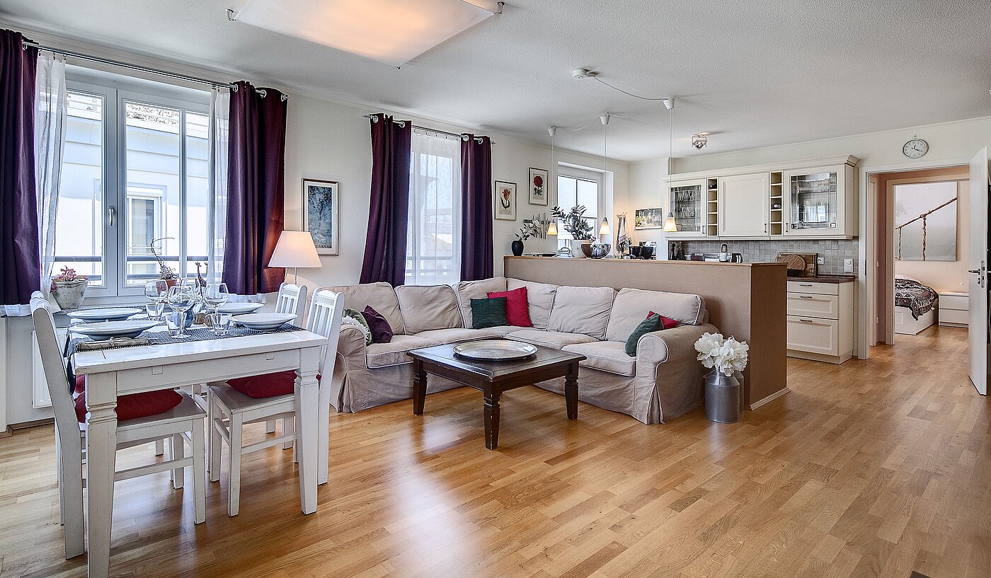 Maisonette-lejlighed med 4 Værelser | München-Haidhausen | 1704ML1 | großes Wohnzimmer