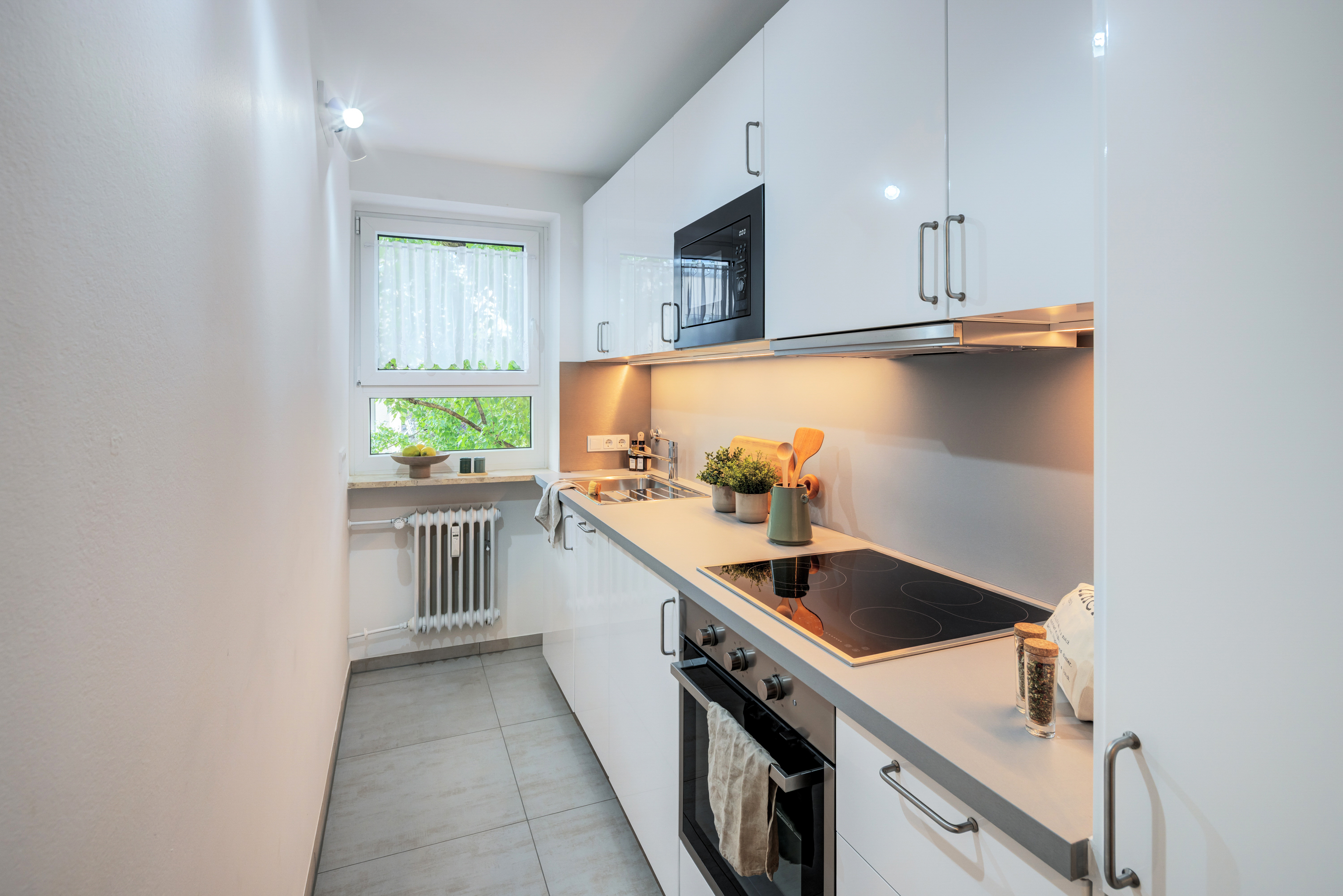 Lapos a  címen 2 Szobák | München-Sendling-Westpark | 70413 | ...und allen Elektrogeräten