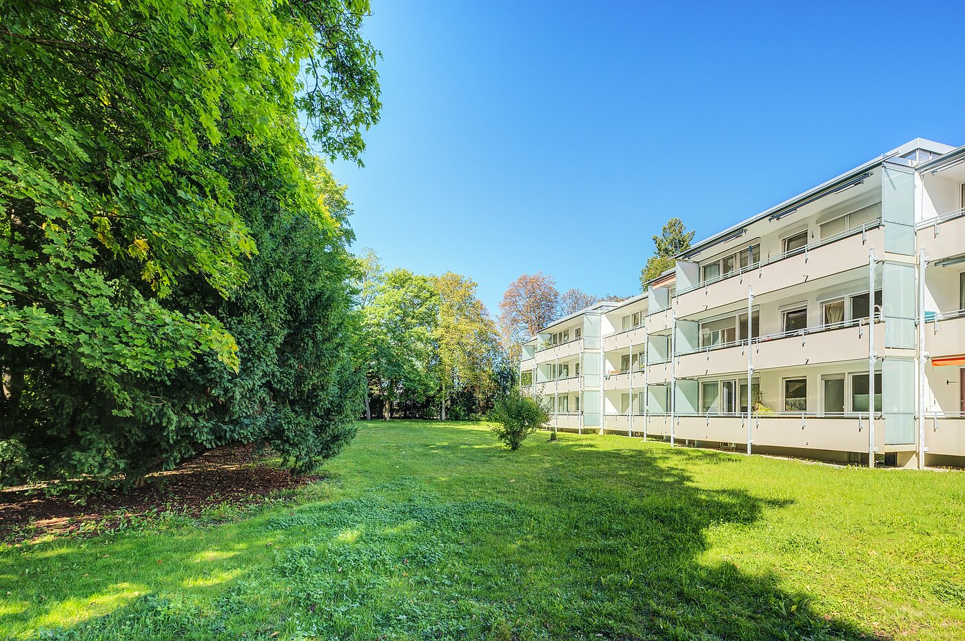 Lapos a  címen 3.5 Szobák | 70284 | Parkähnliches Grundstück