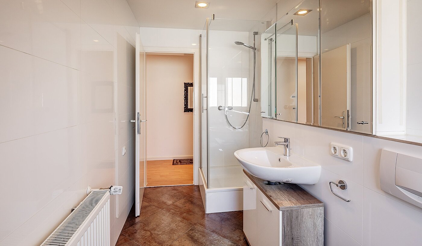 Плосък с 3 Стаи | Karlsfeld | 2004ML5 | ...mit Dusche