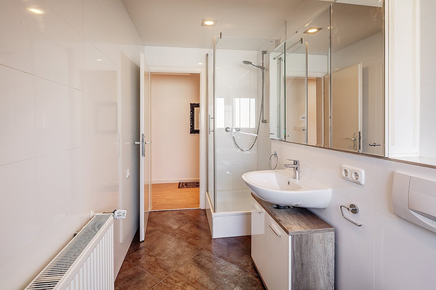 apartamento em prédio com 3 Zimmern | Karlsfeld | 2004ML5 | ...mit Dusche