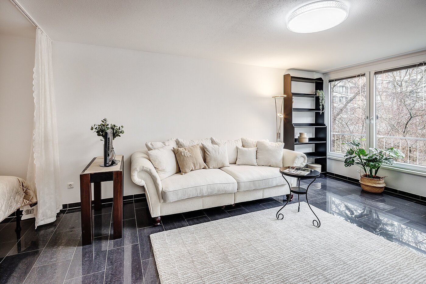 Flad med 1.5 Værelser | München-Au | 2112ML2 | ...mit großer Fensterfront...