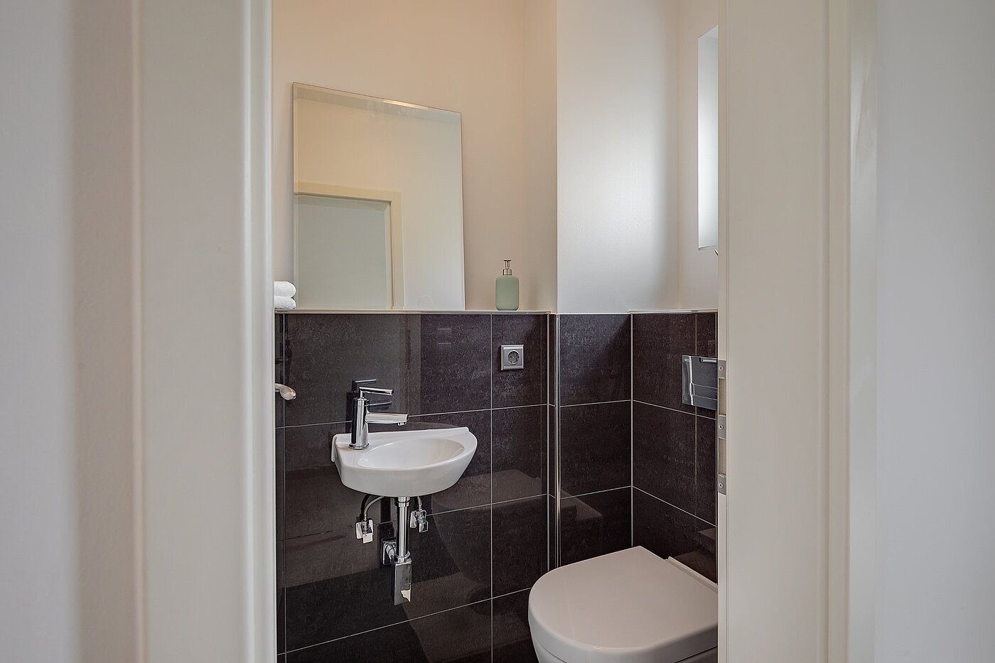 Двуетажна къща с 5 Стаи | München-Aubing | 1905ML4 | Gäste-WC