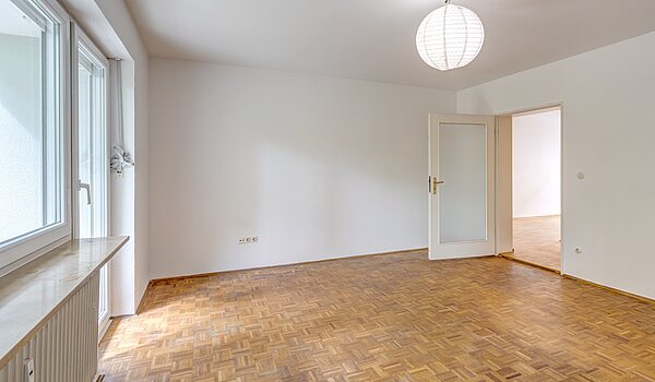 piso superior com 2.5 Zimmern | München-Schwabing | 70441 | Wohnzimmer