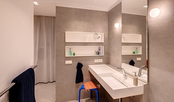 Lapos a  címen 2 Szobák | München-Isarvorstadt | 70459 | Großes Waschbecken