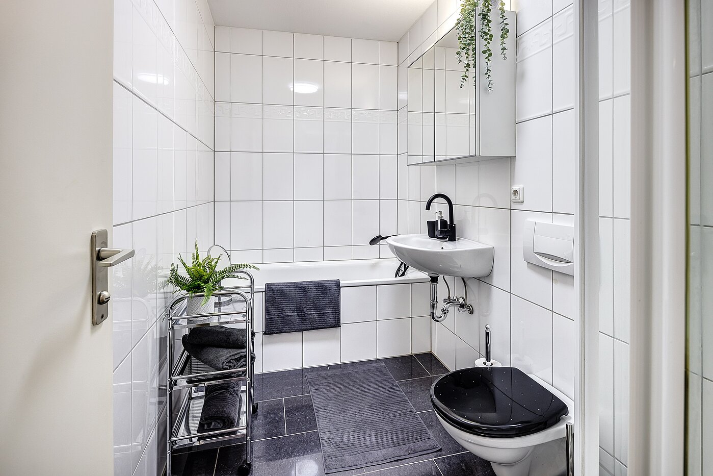 Flad med 1.5 Værelser | München-Au | 2112ML2 | Bad mit Badewanne...