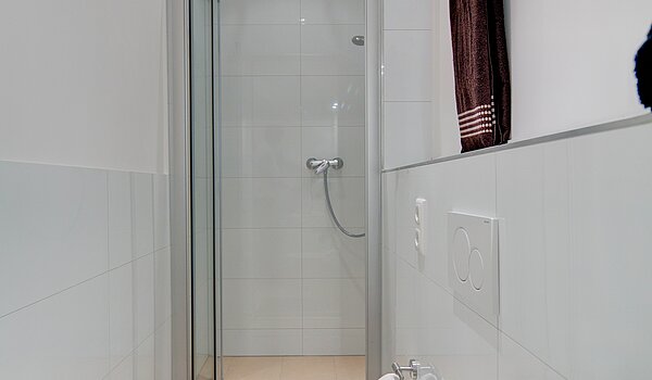 1층 평면 와 함께 4 객실 | München-Neuhausen | 70471 | ...mit Dusche