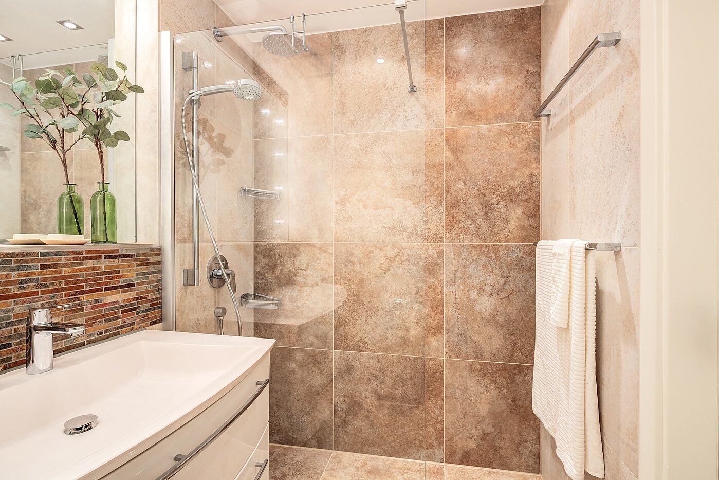 Plat cu 3 Camere | München-Maxvorstadt | 70133 | ...großer Dusche