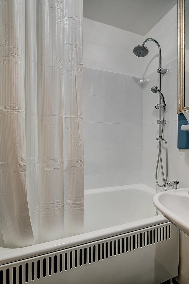 Плосък с 1.5 Стаи | München-Obergiesing | 70136 | ...Badewanne