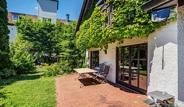 Samostojna hiša s spletno stranjo . 4 Sobe | Neubiberg | 70429 | Terrasse