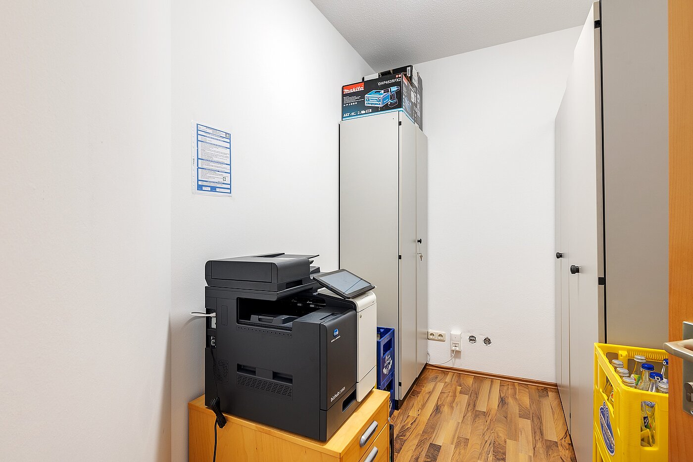 Büro s spletno stranjo . 9 Sobe | Weilheim in Oberbayern | 2108ML44 | Akten- und Kopierraum