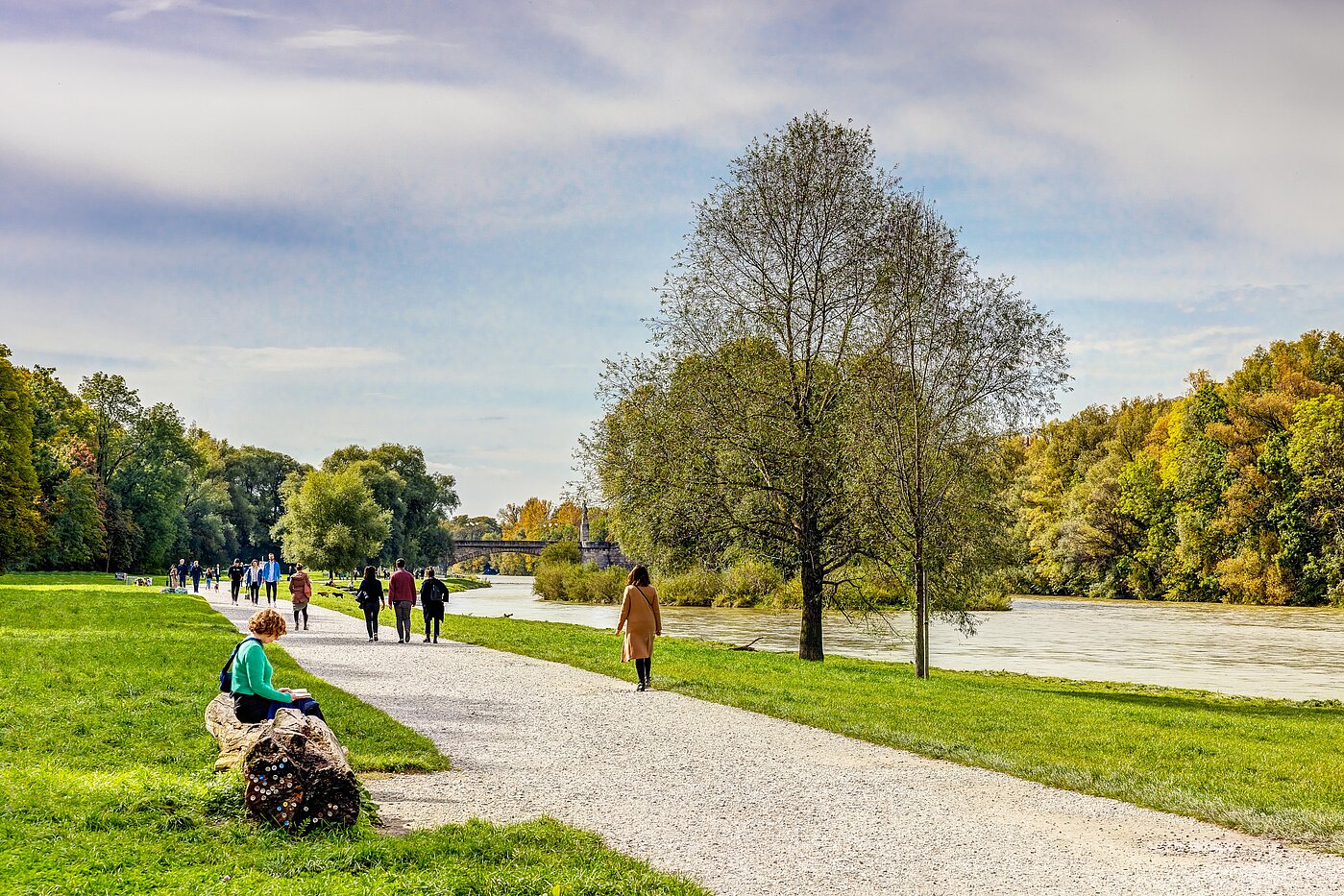 Таванско помещение с 2 Стаи | München-Au | 2209ML3 | ...mit vielen Freizeitmöglichkeiten