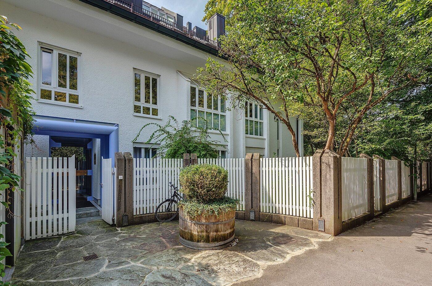 Flad med 3 Værelser | München-Harlaching | 1908ML6 | Hauseingang