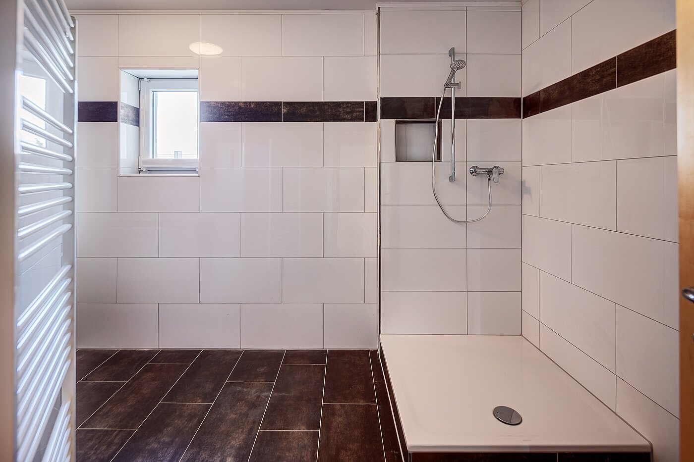 Dvojdom s 6.5 Izby | Unterschleißheim | 70122 | ...mit großer Dusche