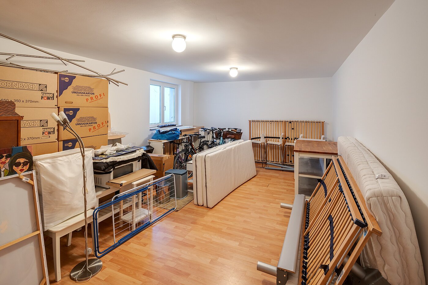 Dvojdom s 6.5 Izby | Unterschleißheim | 70122 | Weiterer großer Kellerraum