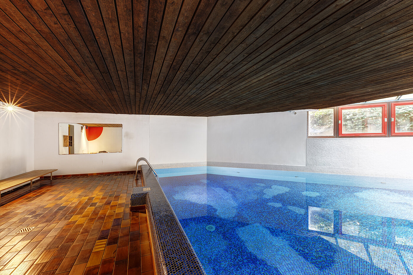 Lapos a  címen 2 Szobák | München-Solln | 70418 | Gemeinschaftliches Schwimmbad...