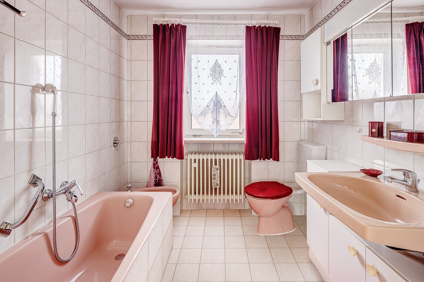 Rodinný dům s 6 Pokoje | Unterschleißheim | 2209ML7 | Tageslichtbad