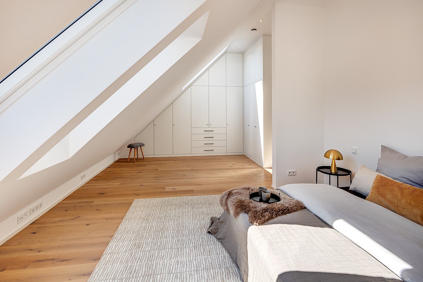 Дворівнева квартира з 4 Кімнати | München-Obermenzing | 701553 | ...und hochwertigen Einbauschränken